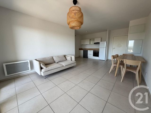 Appartement F3 &agrave; louer - 3 pi&egrave;ces - 60,20 m2 - Juvignac - 34 - LANGUEDOC-ROUSSILLON