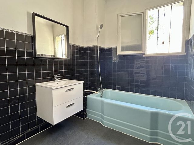 Maison &agrave; louer - 4 pi&egrave;ces - 86,94 m2 - Lunel - 34 - LANGUEDOC-ROUSSILLON