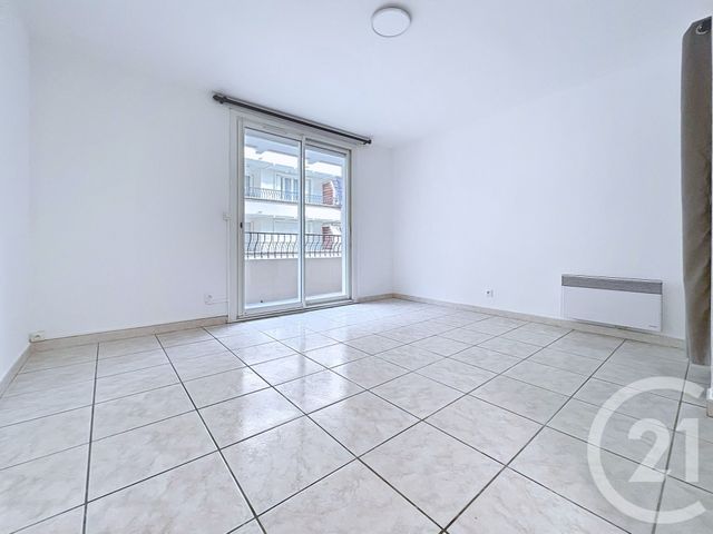 Appartement Studio &agrave; louer - 1 pi&egrave;ce - 23,49 m2 - Montpellier - 34 - LANGUEDOC-ROUSSILLON