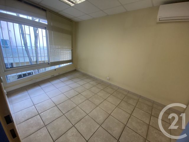 Bureaux à louer - 154.0 m2 - 34 - Herault