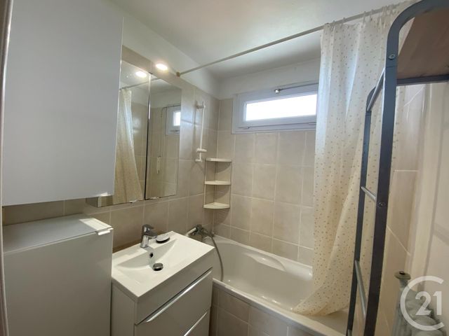 Appartement F4 &agrave; louer - 4 pi&egrave;ces - 71 m2 - Montpellier - 34 - LANGUEDOC-ROUSSILLON