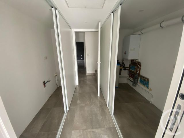 Maison &agrave; louer - 6 pi&egrave;ces - 116,25 m2 - Prades Le Lez - 34 - LANGUEDOC-ROUSSILLON