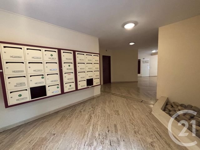 Appartement F4 &agrave; louer - 4 pi&egrave;ces - 80,50 m2 - Montpellier - 34 - LANGUEDOC-ROUSSILLON