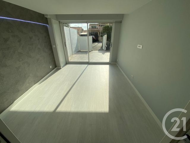 Maison &agrave; louer - 6 pi&egrave;ces - 116,25 m2 - Prades Le Lez - 34 - LANGUEDOC-ROUSSILLON