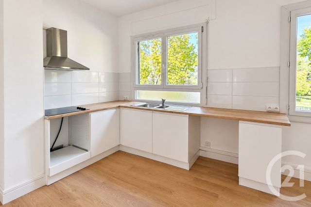 Appartement F4 &agrave; louer - 4 pi&egrave;ces - 103 m2 - Montpellier - 34 - LANGUEDOC-ROUSSILLON