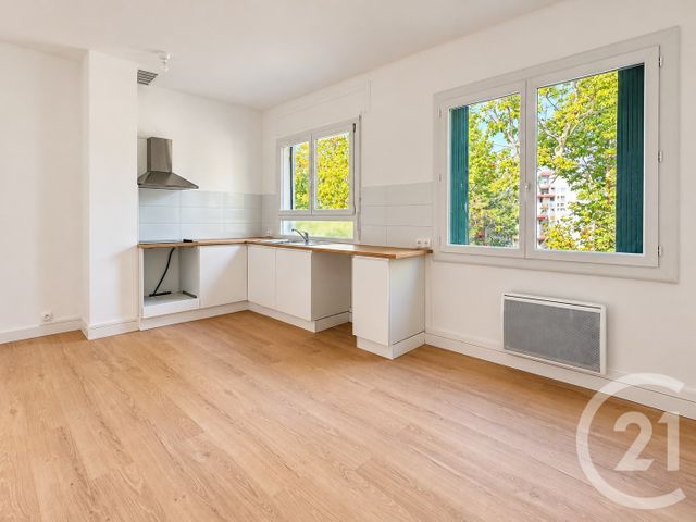 Appartement F4 &agrave; louer - 4 pi&egrave;ces - 103 m2 - Montpellier - 34 - LANGUEDOC-ROUSSILLON