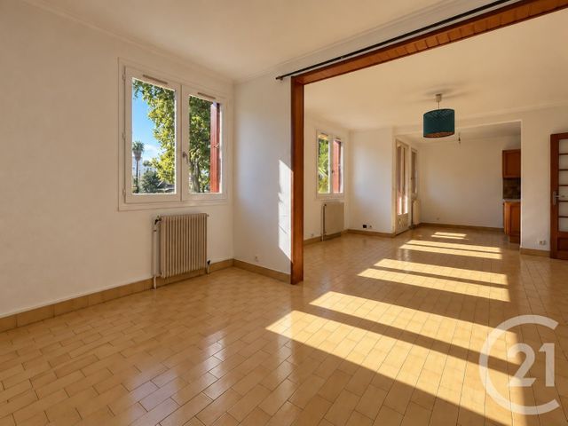 Appartement F3 &agrave; louer - 3 pi&egrave;ces - 81 m2 - Montpellier - 34 - LANGUEDOC-ROUSSILLON