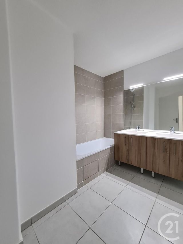 Appartement F3 &agrave; louer - 3 pi&egrave;ces - 74,10 m2 - Toulouse - 31 - MIDI-PYRENEES