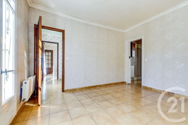 Appartement F4 &agrave; vendre - 5 pi&egrave;ces - 65,11 m2 - Paris - 75017 - ILE-DE-FRANCE
