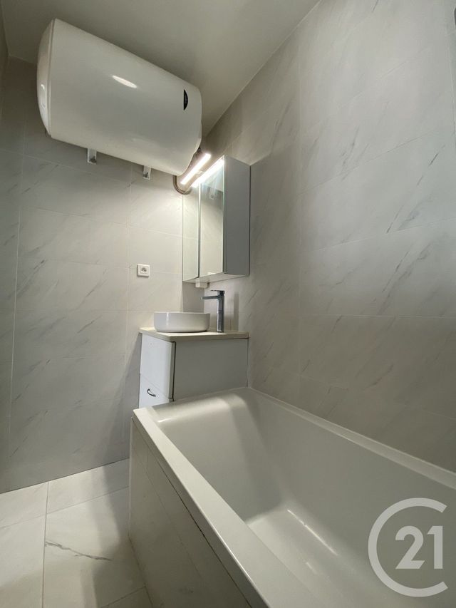 Appartement F2 &agrave; vendre - 2 pi&egrave;ces - 30,52 m2 - Paris - 75017 - ILE-DE-FRANCE