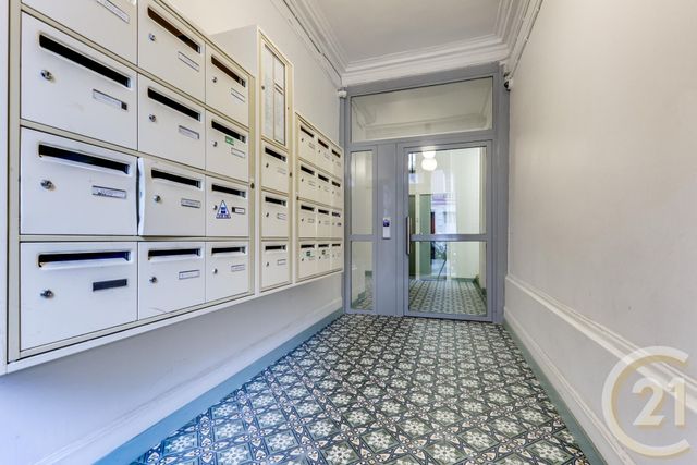 Appartement F2 à vendre - 2 pièces - 40,30 m2 - Paris - 75018 - ILE-DE-FRANCE