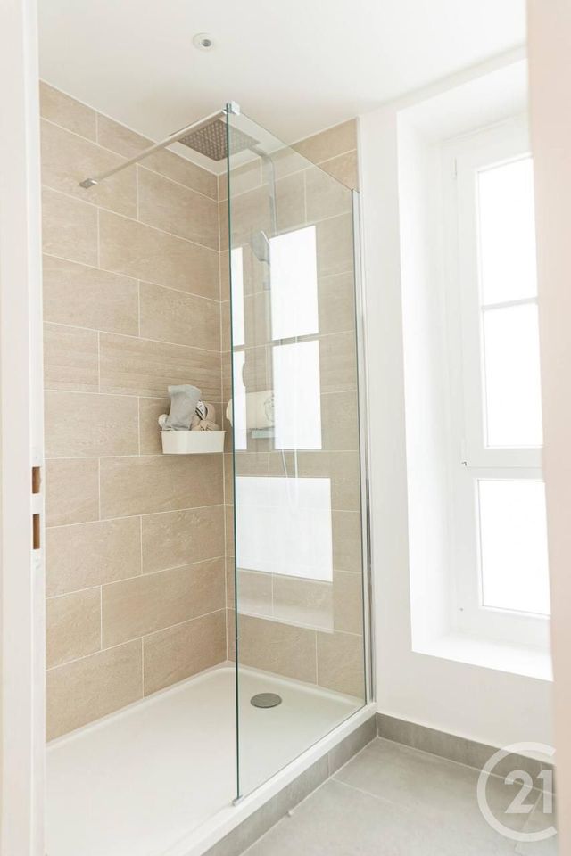 Appartement F2 à vendre - 2 pièces - 40,30 m2 - Paris - 75018 - ILE-DE-FRANCE