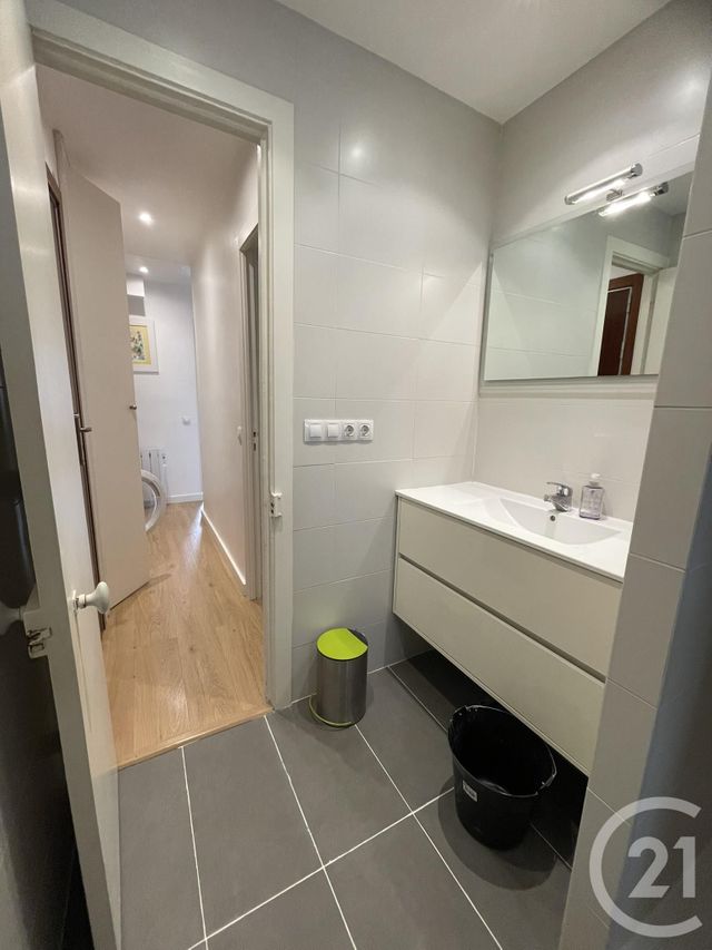 Appartement F3 &agrave; louer - 3 pi&egrave;ces - 52,95 m2 - Paris - 75017 - ILE-DE-FRANCE