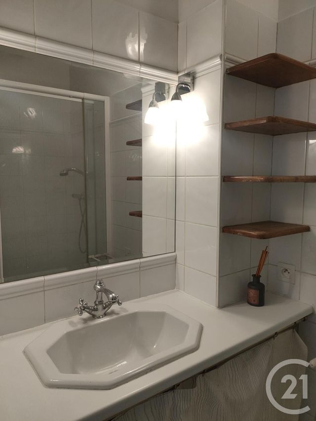 Appartement F2 &agrave; louer - 2 pi&egrave;ces - 35,98 m2 - Paris - 75017 - ILE-DE-FRANCE