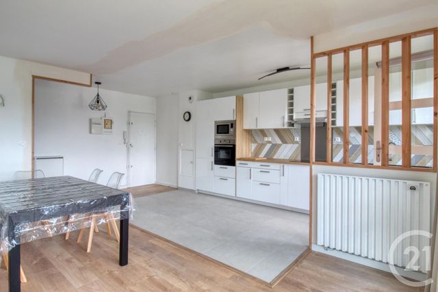 Appartement F3 &agrave; louer - 3 pi&egrave;ces - 65,42 m2 - Evry - 91 - ILE-DE-FRANCE