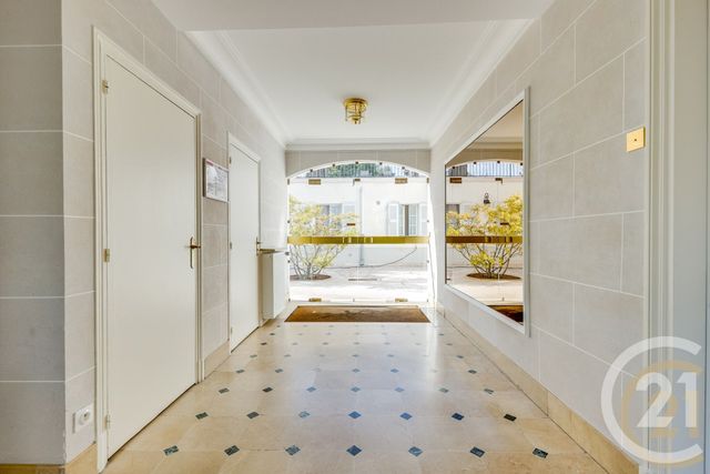 Appartement Studio &agrave; vendre - 1 pi&egrave;ce - 39,62 m2 - Paris - 75018 - ILE-DE-FRANCE