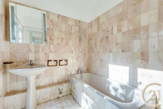 Appartement Studio &agrave; vendre - 1 pi&egrave;ce - 39,62 m2 - Paris - 75018 - ILE-DE-FRANCE
