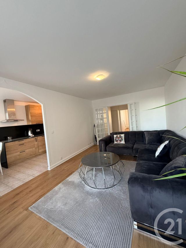 Appartement F4 &agrave; louer - 4 pi&egrave;ces - 82,58 m2 - St Denis - 93 - ILE-DE-FRANCE