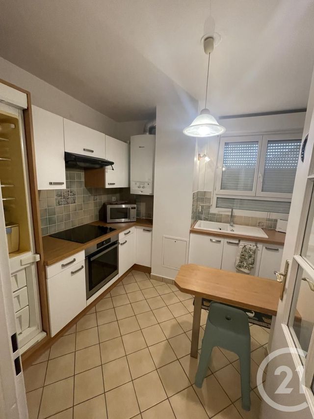 Appartement F2 à louer - 2 pièces - 50 m2 - Livry Gargan - 93 - ILE-DE-FRANCE