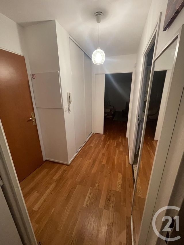 Appartement F2 à louer - 2 pièces - 50 m2 - Livry Gargan - 93 - ILE-DE-FRANCE