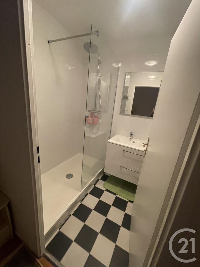 Appartement F2 à louer - 2 pièces - 50 m2 - Livry Gargan - 93 - ILE-DE-FRANCE