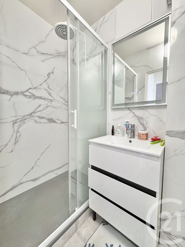 Appartement &agrave; vendre - 3 pi&egrave;ces - 55 m2 - Livry Gargan - 93 - ILE-DE-FRANCE