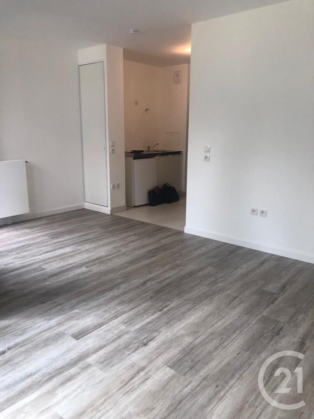 Appartement F1 à louer NOISY LE GRAND