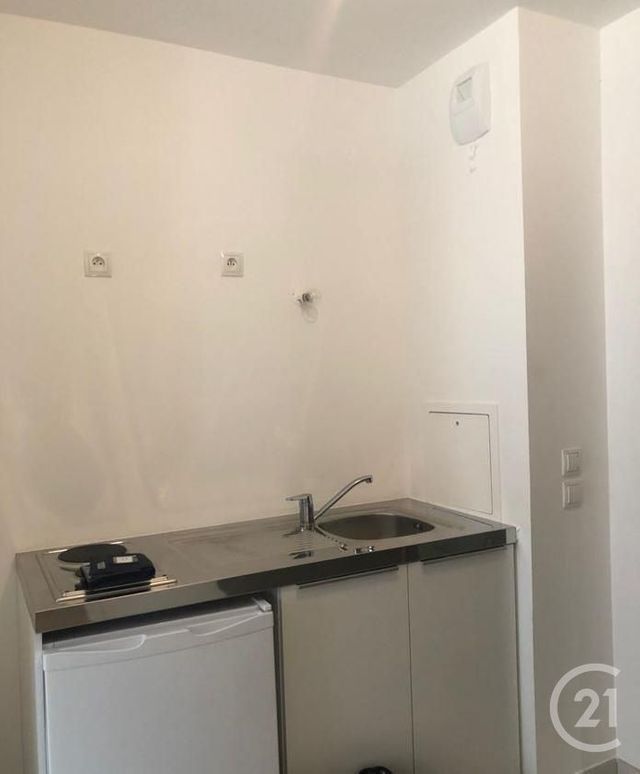 Appartement F1 &agrave; louer - 1 pi&egrave;ce - 28 m2 - Noisy Le Grand - 93 - ILE-DE-FRANCE