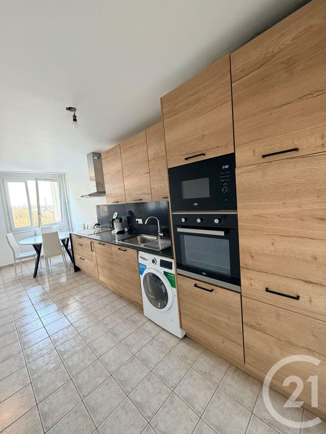 Appartement F4 &agrave; louer - 4 pi&egrave;ces - 82,58 m2 - St Denis - 93 - ILE-DE-FRANCE
