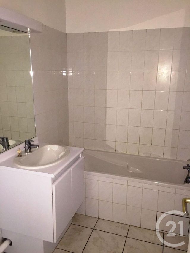 Appartement F2 &agrave; louer - 2 pi&egrave;ces - 43,16 m2 - Juvisy Sur Orge - 91 - ILE-DE-FRANCE