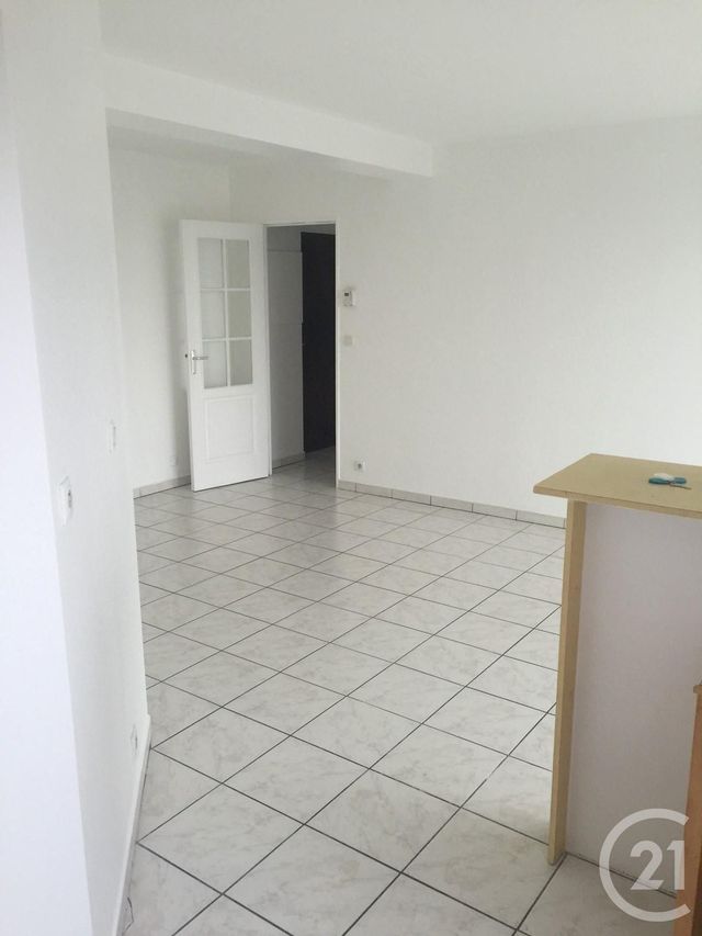 Appartement F2 &agrave; louer - 2 pi&egrave;ces - 43,16 m2 - Juvisy Sur Orge - 91 - ILE-DE-FRANCE