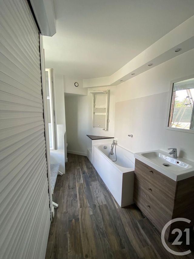 Appartement F2 &agrave; louer - 2 pi&egrave;ces - 37,88 m2 - Rosny Sous Bois - 93 - ILE-DE-FRANCE
