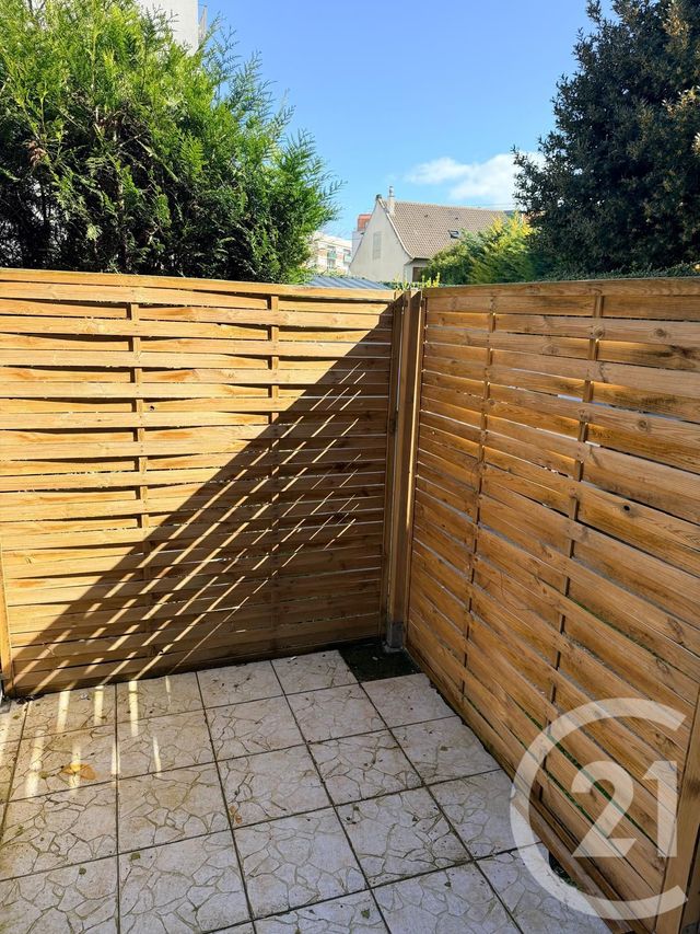 Appartement &agrave; louer - 2 pi&egrave;ces - 22,78 m2 - Livry Gargan - 93 - ILE-DE-FRANCE