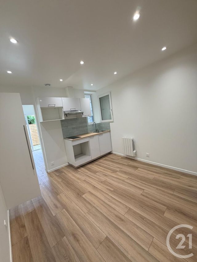 Appartement &agrave; louer - 2 pi&egrave;ces - 22,78 m2 - Livry Gargan - 93 - ILE-DE-FRANCE