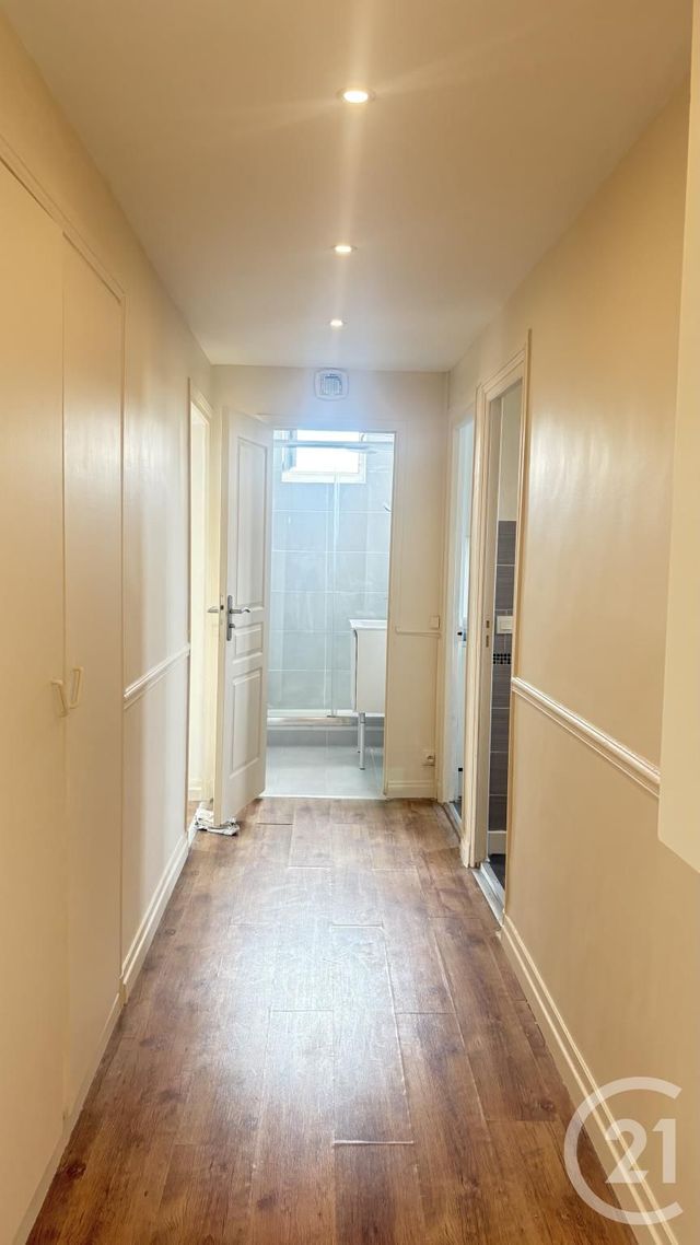 Appartement &agrave; louer - 2 pi&egrave;ces - 56,60 m2 - Sevran - 93 - ILE-DE-FRANCE