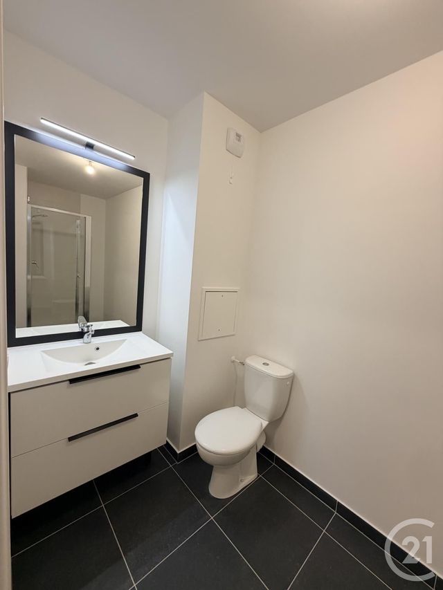 Appartement F2 &agrave; louer - 2 pi&egrave;ces - 43,10 m2 - Neuilly Plaisance - 93 - ILE-DE-FRANCE