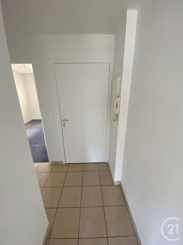 Appartement F2 &agrave; louer - 2 pi&egrave;ces - 34 m2 - Tremblay En France - 93 - ILE-DE-FRANCE
