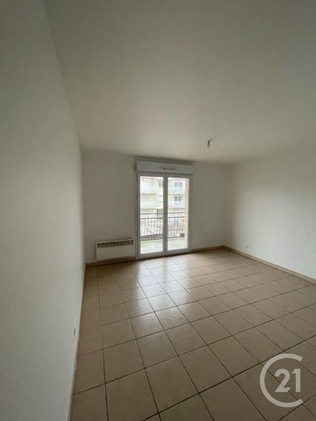 Appartement F2 &agrave; louer - 2 pi&egrave;ces - 34 m2 - Tremblay En France - 93 - ILE-DE-FRANCE