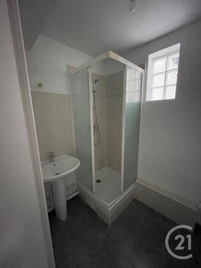 Appartement F2 &agrave; louer - 2 pi&egrave;ces - 34 m2 - Tremblay En France - 93 - ILE-DE-FRANCE
