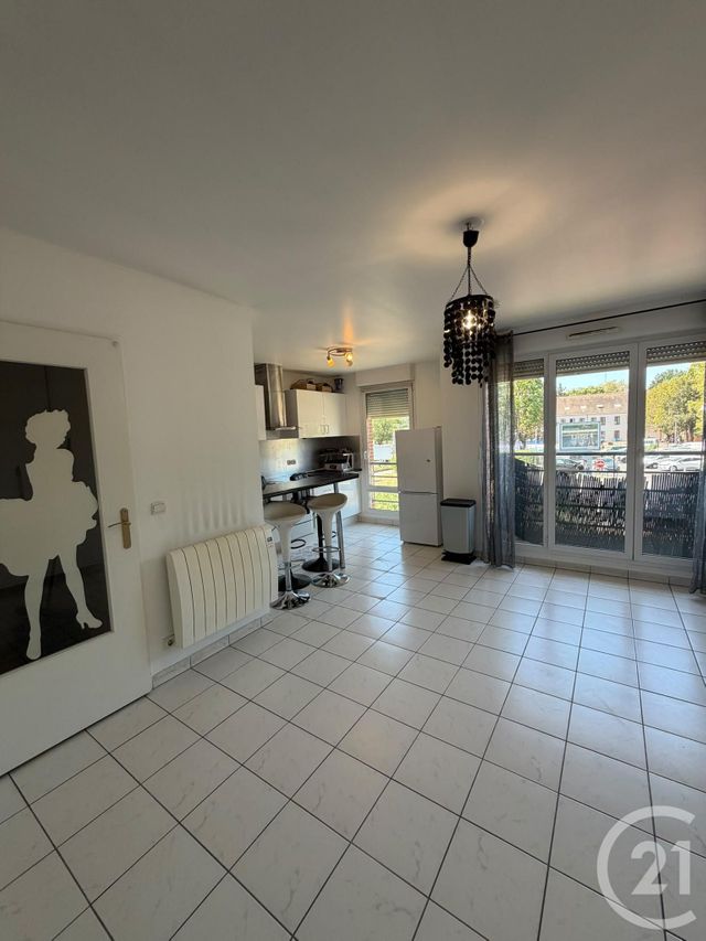 Appartement &agrave; louer - 2 pi&egrave;ces - 41 m2 - Sevran - 93 - ILE-DE-FRANCE
