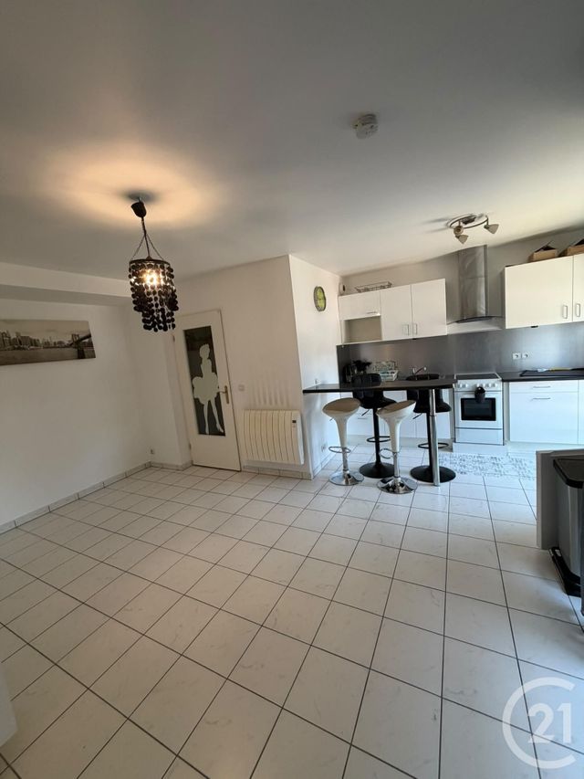 Appartement &agrave; louer - 2 pi&egrave;ces - 41 m2 - Sevran - 93 - ILE-DE-FRANCE