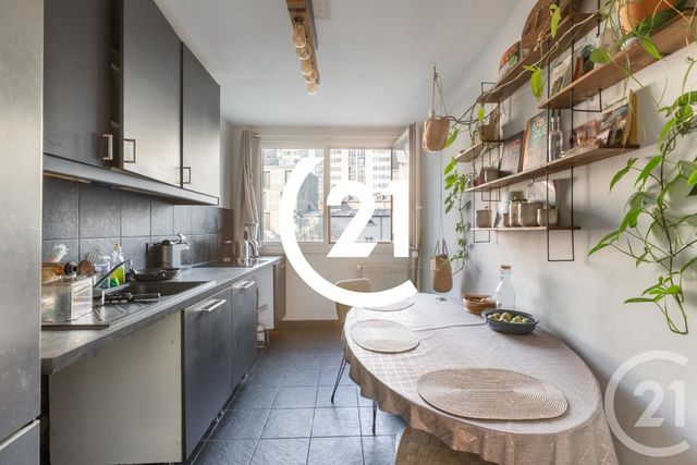 Appartement F3 &agrave; vendre - 3 pi&egrave;ces - 70 m2 - Paris - 75018 - ILE-DE-FRANCE