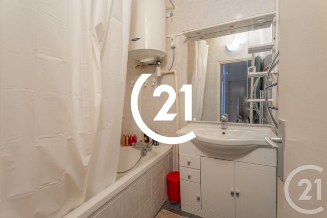 Appartement F3 &agrave; vendre - 3 pi&egrave;ces - 53 m2 - Paris - 75018 - ILE-DE-FRANCE