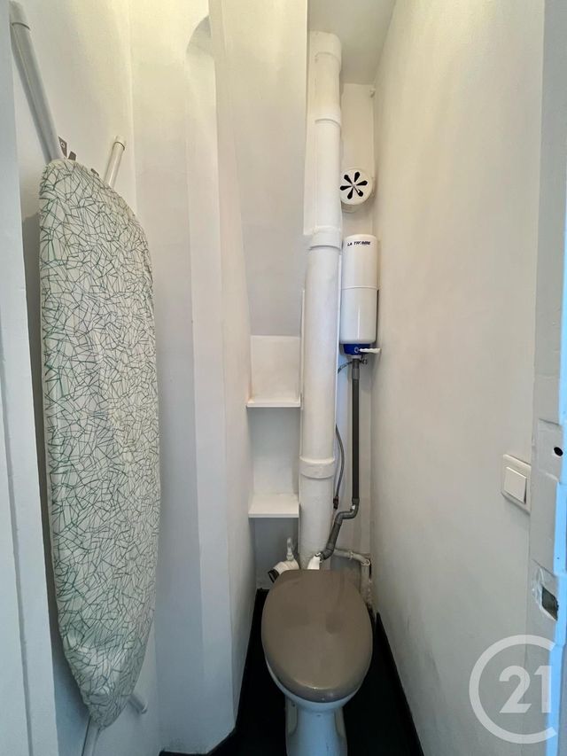 Appartement F2 &agrave; louer - 2 pi&egrave;ces - 37 m2 - Paris - 75018 - ILE-DE-FRANCE