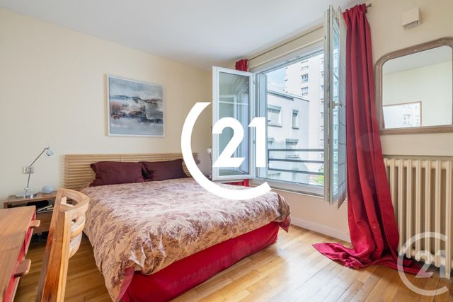 Appartement F2 &agrave; vendre - 2 pi&egrave;ces - 67,50 m2 - Paris - 75018 - ILE-DE-FRANCE