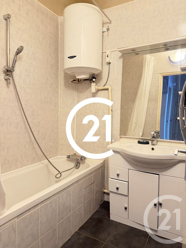 Appartement F3 &agrave; vendre - 3 pi&egrave;ces - 53 m2 - Paris - 75018 - ILE-DE-FRANCE