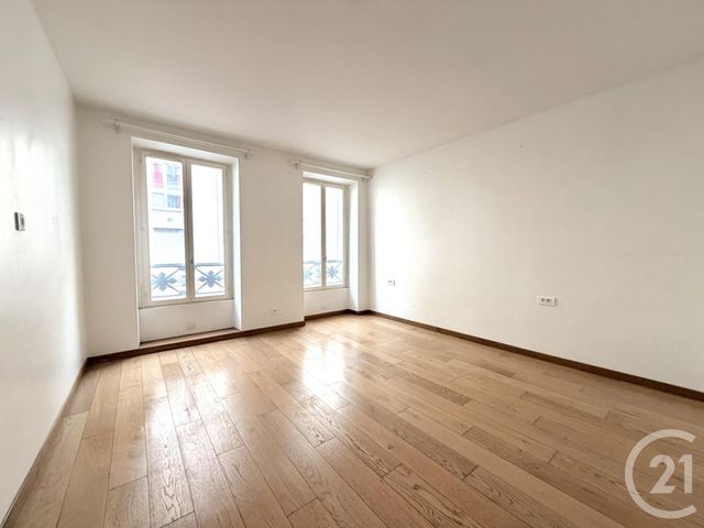 Appartement F3 &agrave; vendre - 3 pi&egrave;ces - 61 m2 - Paris - 75018 - ILE-DE-FRANCE