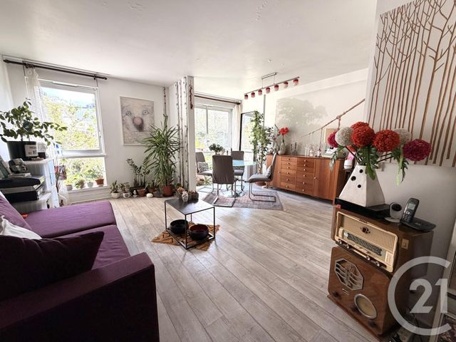 Appartement F2 &agrave; vendre - 2 pi&egrave;ces - 54,51 m2 - Paris - 75018 - ILE-DE-FRANCE