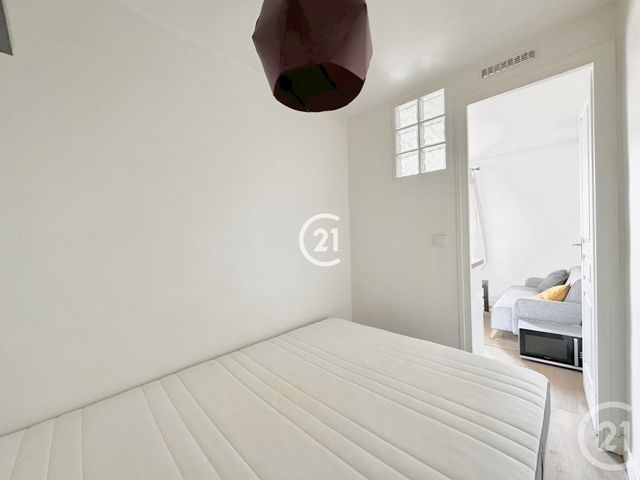 Appartement F2 &agrave; louer - 2 pi&egrave;ces - 19 m2 - Paris - 75018 - ILE-DE-FRANCE