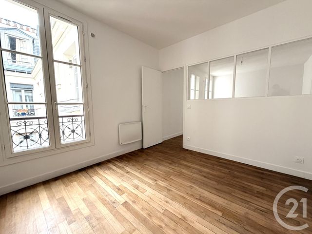 Appartement &agrave; vendre - 2 pi&egrave;ces - 37 m2 - Paris - 75018 - ILE-DE-FRANCE